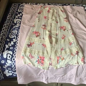 No Boundaries shorts with skirt over-lay